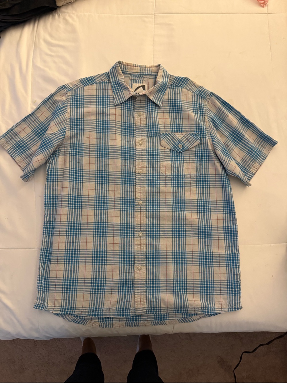 Men’s Mountain Khakis Short-Sleeve Plaid Button-Down in Blue and White